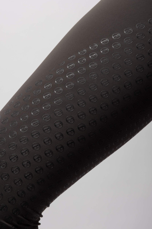 7885D_693_07